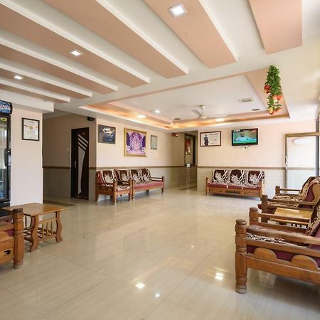 Hotel Sai Shraddha Shirdi Bagian luar foto