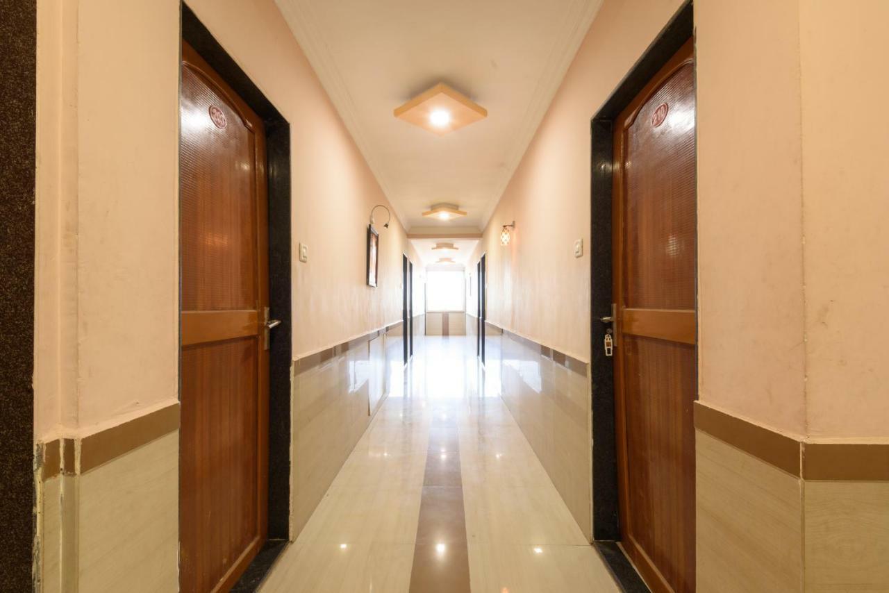 Hotel Sai Shraddha Shirdi Bagian luar foto